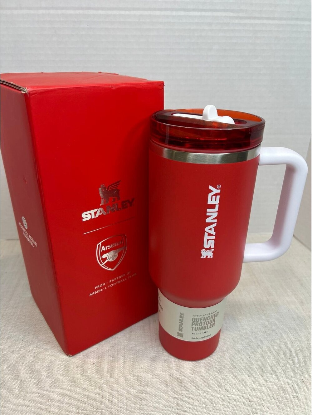 Stanley The Flip Straw Quencher Tumbler 40oz Arsenal FC